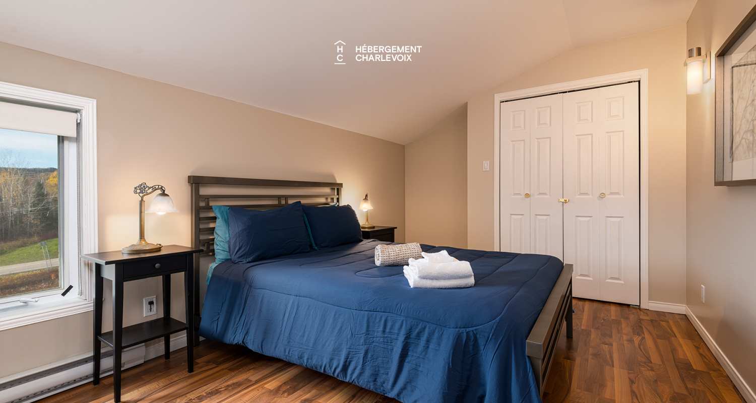 VER-1 ( haut) - Moments propices à la détente face au feu de foyer en pierres